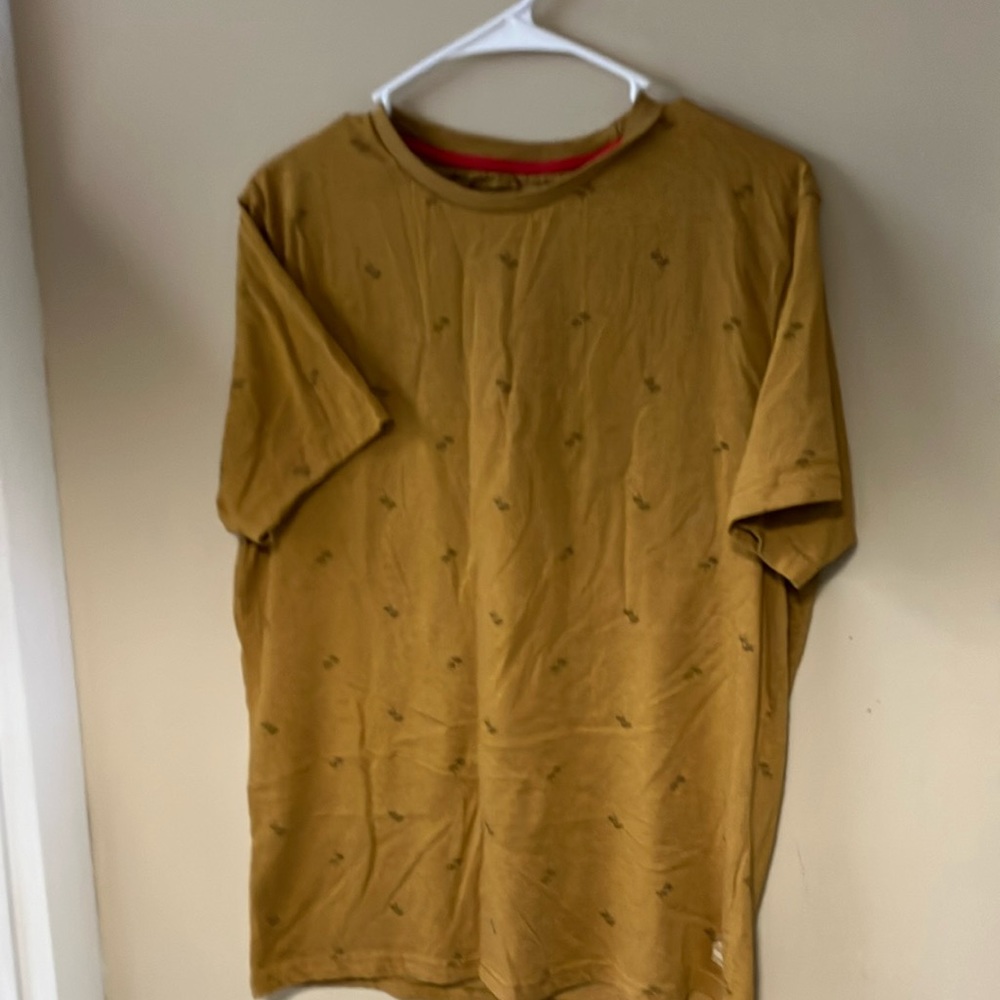 Denim and flower. Large mustard T-shirt.